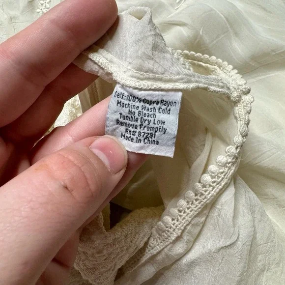 Johnny Was Cream Embroidered Tunic Size XS - Picture 4 of 4